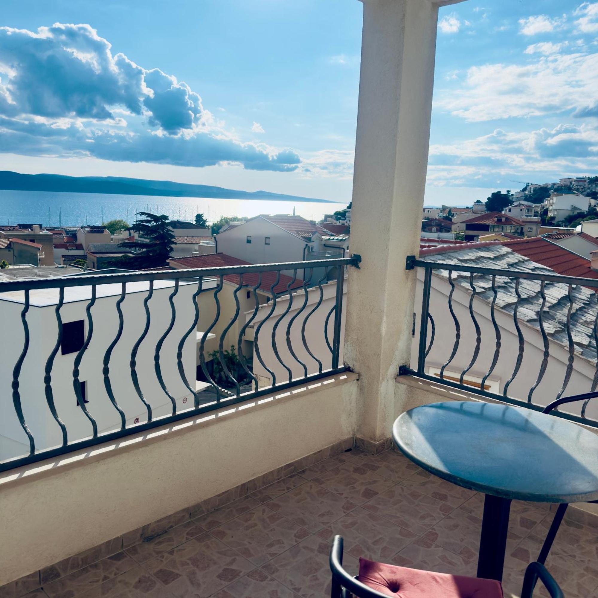 Apartments Larus Baška Voda Habitación foto